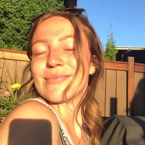 Meet your Posher, Francesca